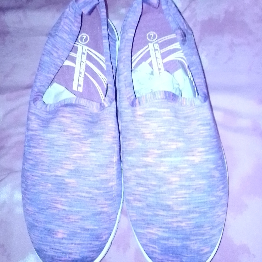 MEMORY foam pink shoes size 7